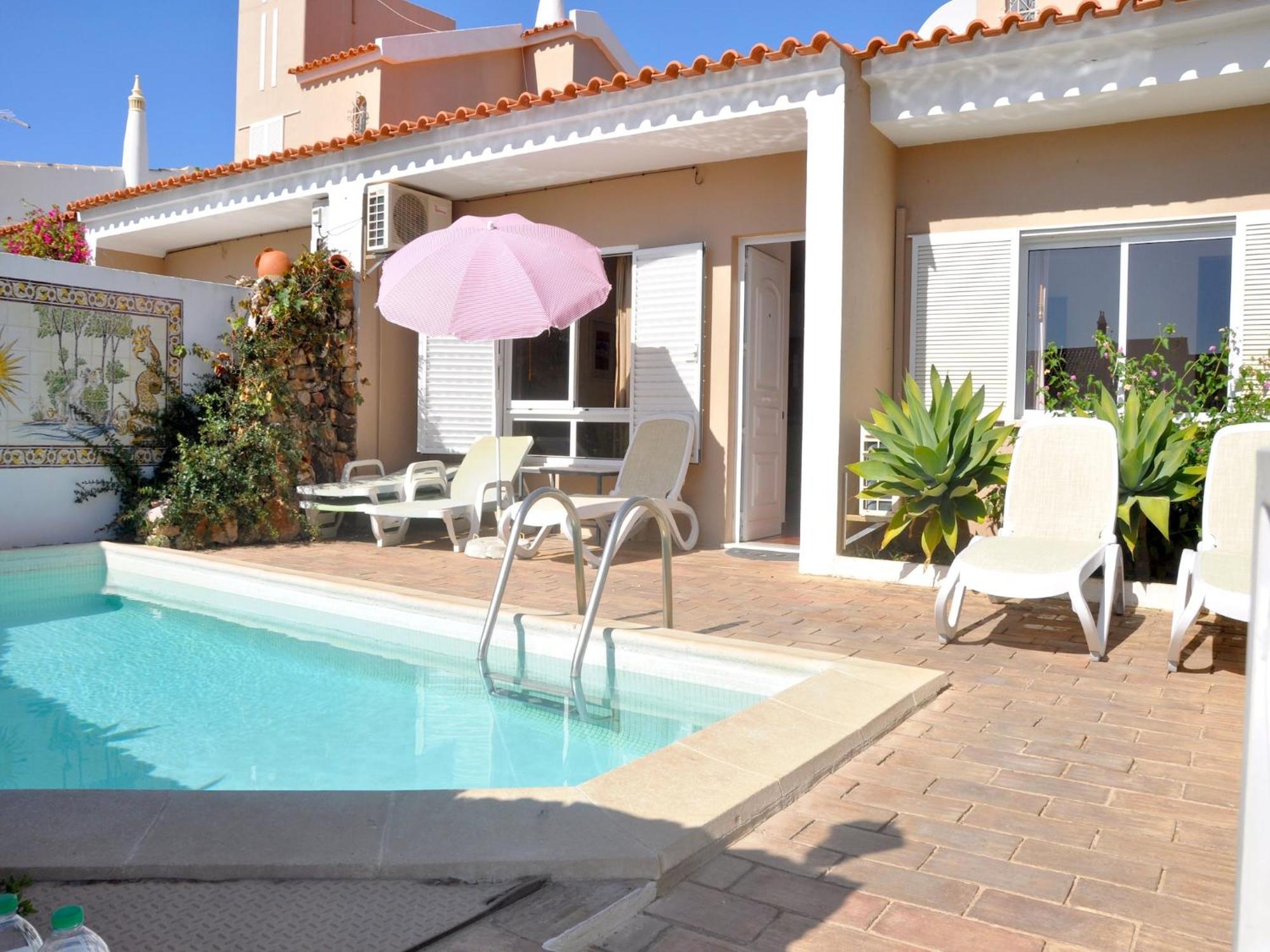 Horacio Villa Is Located Near The Center Of Vilamoura Ngoại thất bức ảnh